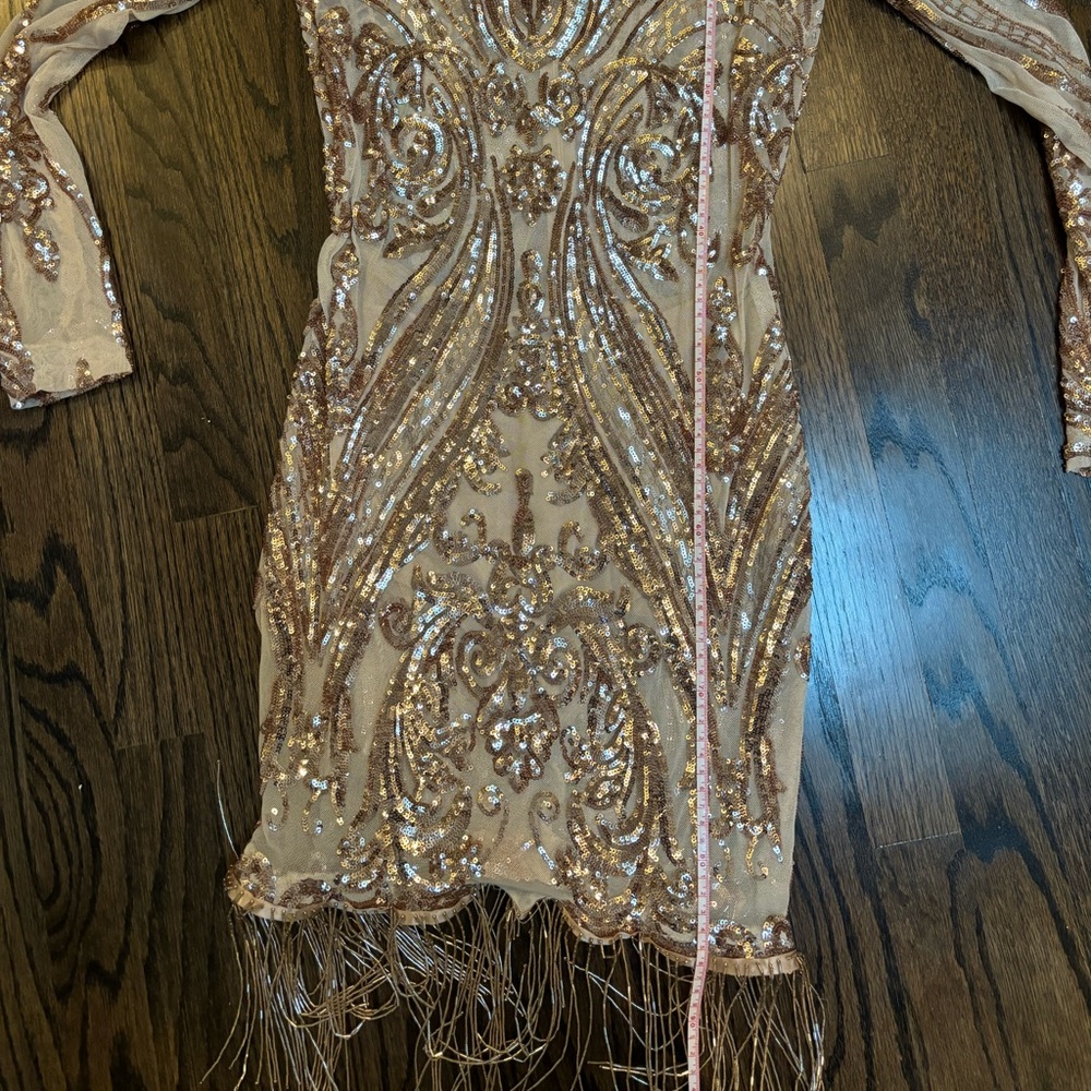 Dress - Picture 7 of 9